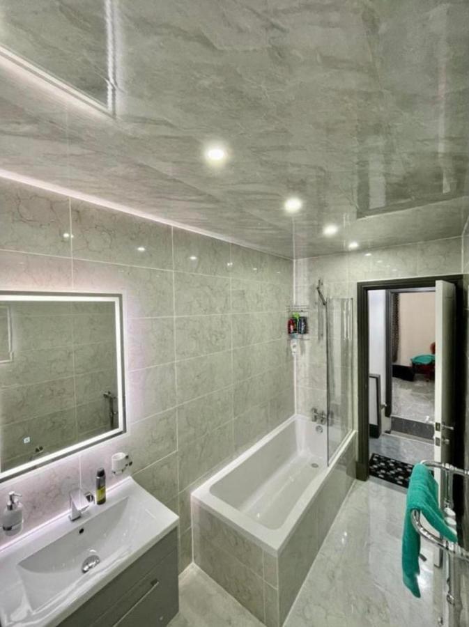 Entire 5 Star Luxury Whalley House Wifi Tv Luxury Бърнли Екстериор снимка